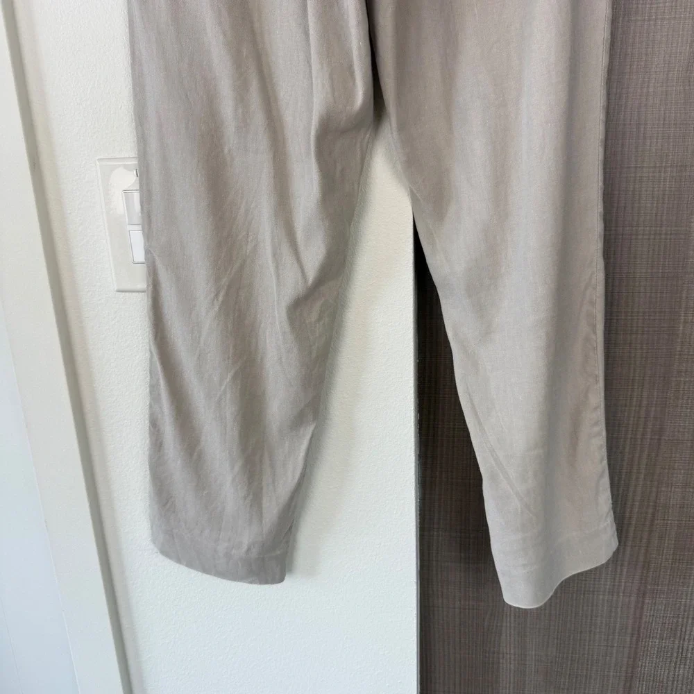 Babaton Aritzia Tan Conan Linen Trouser‎ Pants Cropped Tapered Size 8